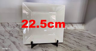 LOZA PLATO CUADRADO TENDIDO 22.5 CM