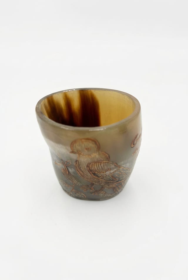 Copa de cacho Perú con diseños turísticos de Amazonas