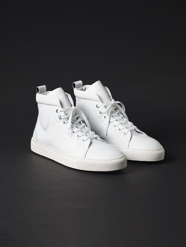 Zapatilla de cuero caña alta hombre