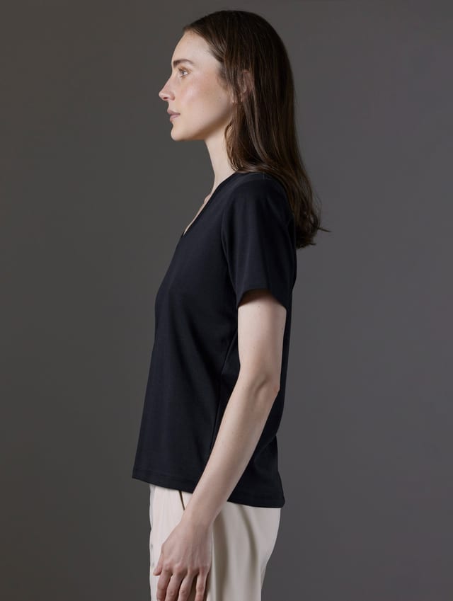 Polo cuello V de algodón pima mujer