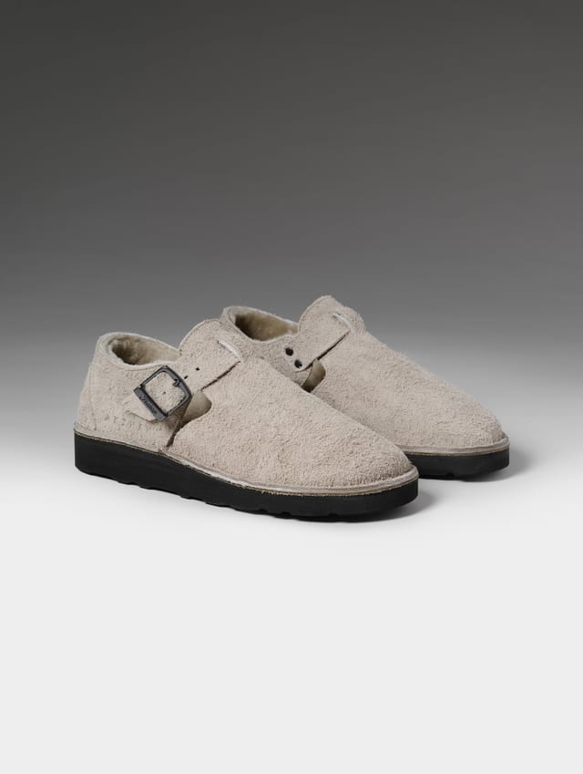 Zapato tipo zueco con hebilla hombre