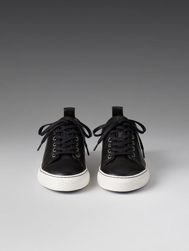 Zapatilla de cuero mujer