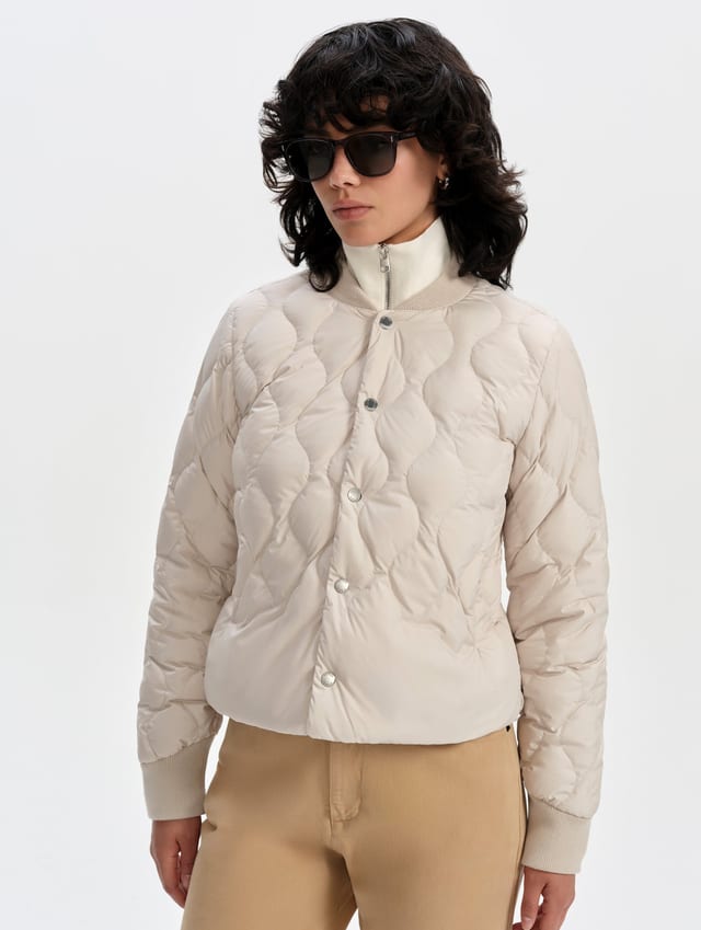 Casaca bomber acolchada mujer