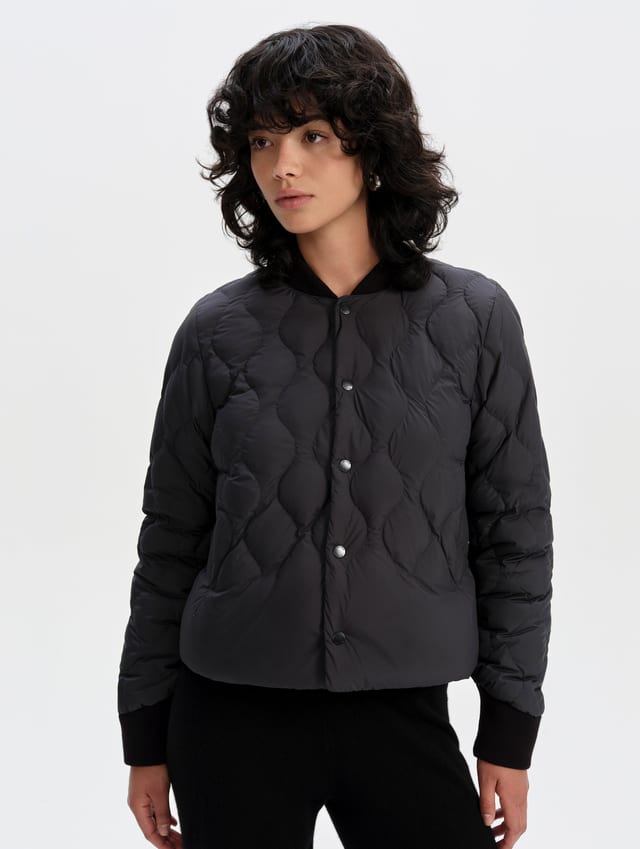 Casaca bomber acolchada mujer
