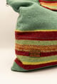 Cartera de lana de oveja verde pastel con franjas rojas y asas de madera
